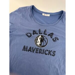 47 Brand Womens Dallas Mavericks TShirt Blue Small Short Sleeve Crew Neck Logo